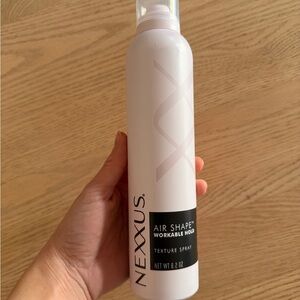 Nexxus Air Shape Texture Spray - White